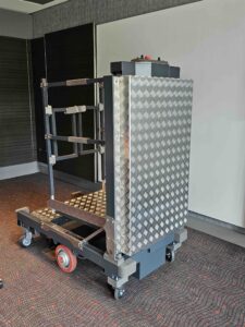 C-Surf One - the first self-propelled modular mobile elevated workplatform